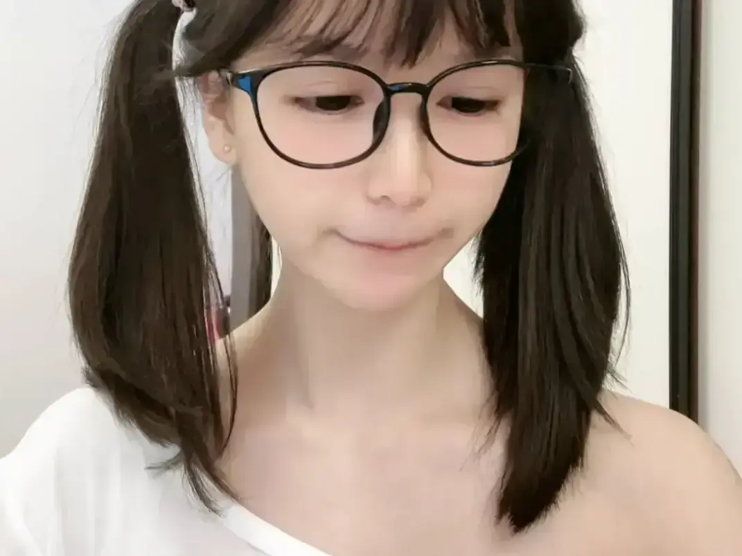 《萌小栖》天才交易员咯咯哒vlog原视频无删减全集资源下载-高清资源纯净观影沉浸感-完整版萌小栖极速获取-值得二刷细品咯咯哒的一天
