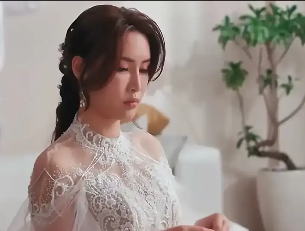《苏畅-小凤新婚》完整未删减版-艾熙倾情演绎怀旧台味风情-4K高清无码免费在线观看-苏畅-小凤新婚夸克网盘资源下载