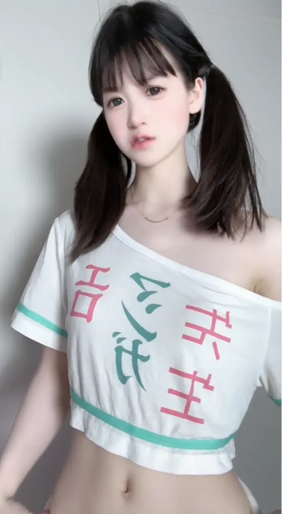 《萌小栖》萌系写真完整版-4K超清未删减会员私享资源-夸克网盘下载