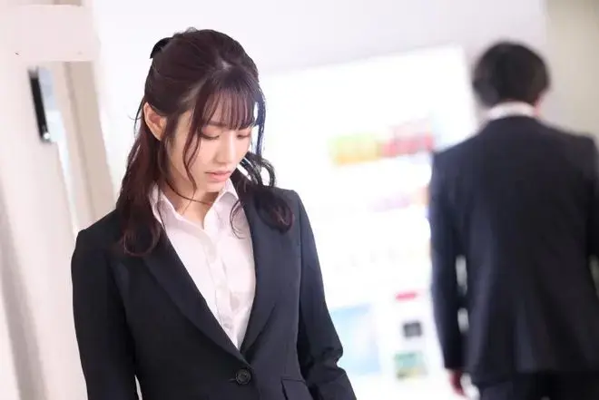 日本伦理片《和部长一起去出差旅》高清未删减版中字资源下载-完整版在线观看