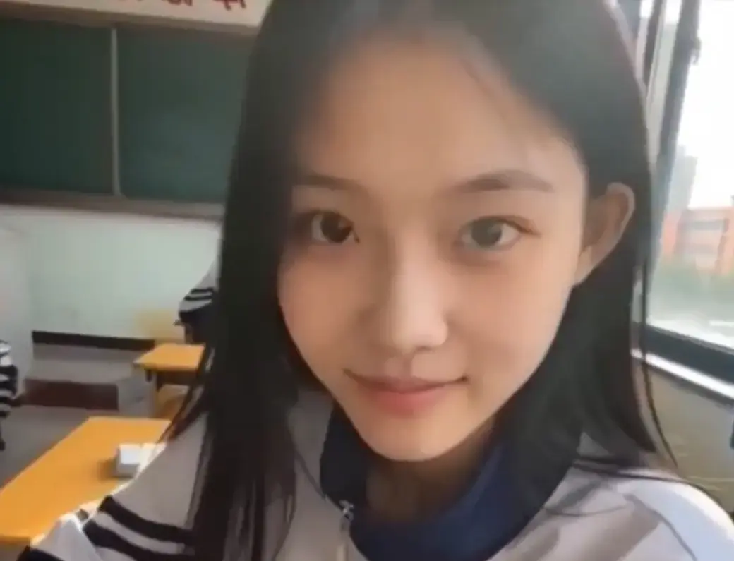 我的十八岁女友无删减4K蓝光版全集在线观看 - 高甜治愈大结局太甜追完又想谈恋爱 - 星空影院独家热播极速加载免费收藏